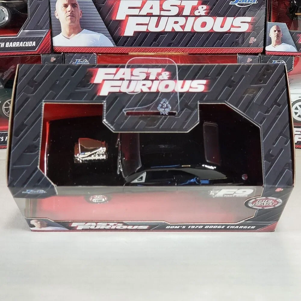 Jada Fast & The Furious Dom's 1970 Dodge Charger 1:32 Diecast Collectible Car - Picture 7 of 8